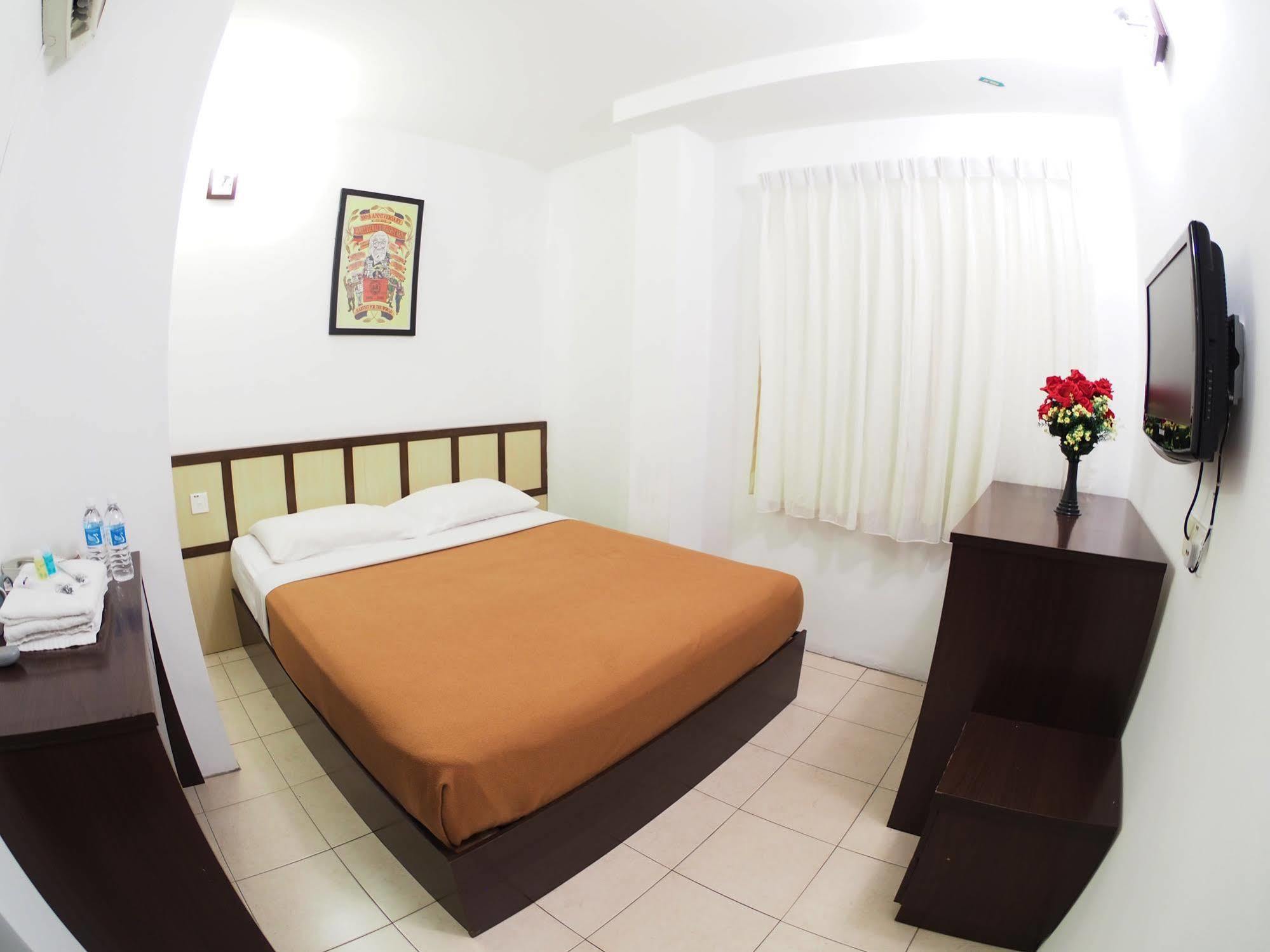 Oyo 1192 Hash House Hotel Malacca Buitenkant foto