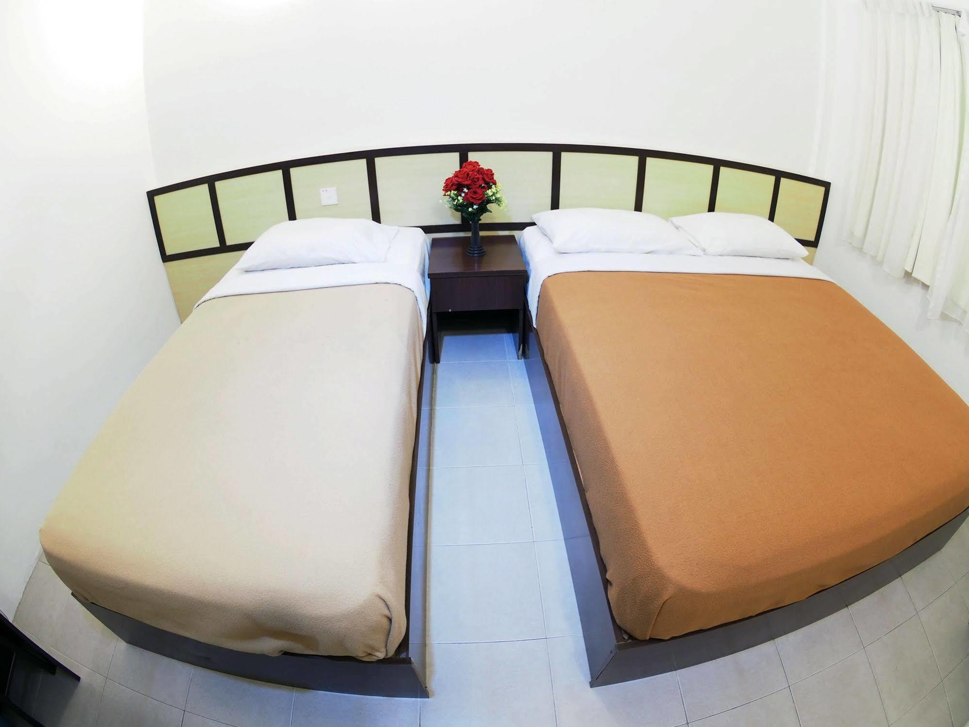 Oyo 1192 Hash House Hotel Malacca Buitenkant foto